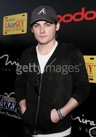 Kevin Zegers : TI4U_u1145033660.jpg