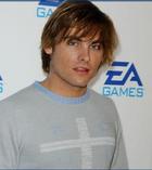 Kevin Zegers : ea_games_launch_party3.jpg