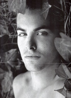 Kevin Zegers : flaunt_6a.jpg