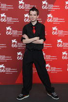 Kodi Smit-McPhee : kodismitmcphee_1252099506.jpg