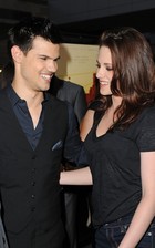 Kristen Stewart : TI4U_u1308743226.jpg