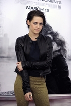 Kristen Stewart : kristen-stewart-1381283223.jpg