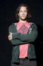 Kyle Schmid : kyle-schmid-1354120504.jpg