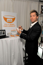 Lance Bass : lance_bass_1248196348.jpg