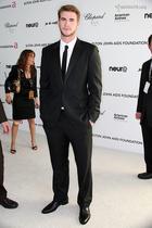 Liam Hemsworth : liam-hemsworth-1330367498.jpg