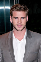 Liam Hemsworth : liam-hemsworth-1337025113.jpg