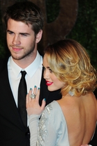 Liam Hemsworth : liam-hemsworth-1339387009.jpg