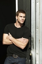 Liam Hemsworth : liamhemsworth_1265736270.jpg