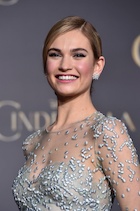 Lily James : lily-james-1435508168.jpg