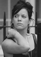 Lily Allen : lily-allen-1383425943.jpg