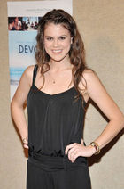 Lindsey Shaw : lindseyshaw_1275149027.jpg