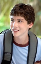 Logan Lerman : TI4U_u1137091734.jpg