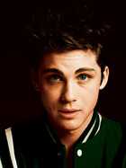 Logan Lerman : logan-lerman-1315784958.jpg