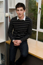 Logan Lerman : logan-lerman-1318195189.jpg