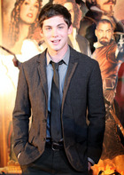 Logan Lerman : logan-lerman-1319024321.jpg