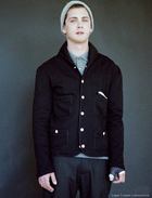 Logan Lerman : logan-lerman-1374890530.jpg