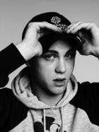 Logan Lerman : logan-lerman-1375318426.jpg