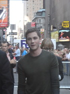 Logan Lerman : logan-lerman-1375901127.jpg