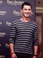 Logan Lerman : logan-lerman-1376927086.jpg