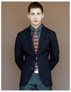 Logan Lerman : logan-lerman-1376927352.jpg