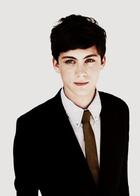 Logan Lerman : logan-lerman-1378835208.jpg