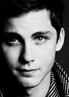 Logan Lerman : logan-lerman-1378836269.jpg