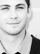 Logan Lerman : logan-lerman-1378967664.jpg