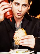 Logan Lerman : logan-lerman-1379615042.jpg