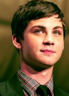 Logan Lerman : logan-lerman-1380471056.jpg