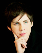 Logan Lerman : logan-lerman-1381283506.jpg