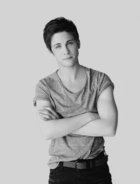 Logan Lerman : logan-lerman-1383503913.jpg