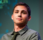 Logan Lerman : logan-lerman-1383590685.jpg