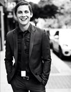 Logan Lerman : logan-lerman-1383691081.jpg