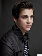 Logan Lerman : logan-lerman-1383850457.jpg