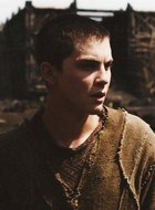 Logan Lerman : logan-lerman-1384548105.jpg