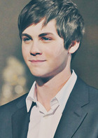 Logan Lerman : logan-lerman-1385099952.jpg