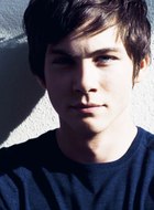 Logan Lerman : logan-lerman-1386709537.jpg