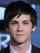 Logan Lerman : logan-lerman-1390320908.jpg