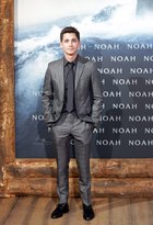 Logan Lerman : logan-lerman-1394903202.jpg