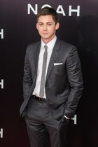 Logan Lerman : logan-lerman-1396011360.jpg