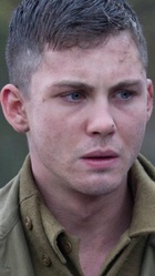 Logan Lerman : logan-lerman-1411658338.jpg