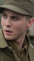 Logan Lerman : logan-lerman-1411658346.jpg