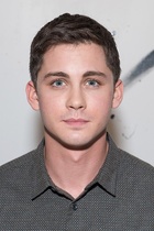 Logan Lerman : logan-lerman-1413312561.jpg