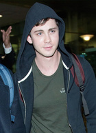 Logan Lerman : logan-lerman-1433173180.jpg