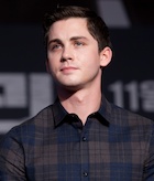 Logan Lerman : logan-lerman-1449438541.jpg