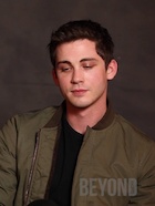 Logan Lerman : logan-lerman-1491371704.jpg