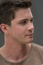 Logan Lerman : logan-lerman-1502768548.jpg