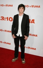 Logan Lerman : logan_lerman_1274047112.jpg