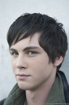 Logan Lerman : logan_lerman_1279853405.jpg