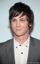 Logan Lerman : logan_lerman_1285814343.jpg